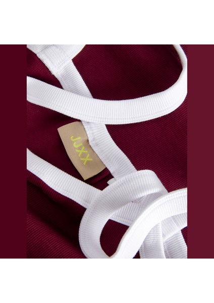 Streç Kalip Nakis Islemeli Kare Yaka Bluz - Fifi