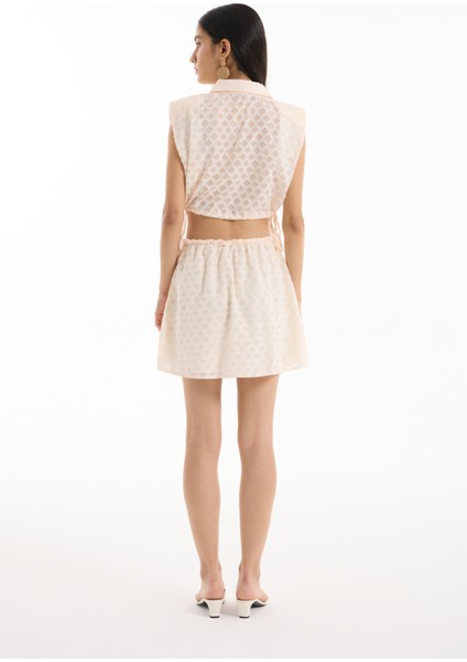 Düğmeli Dokulu Kolsuz Gömlek Ekru indirimleri