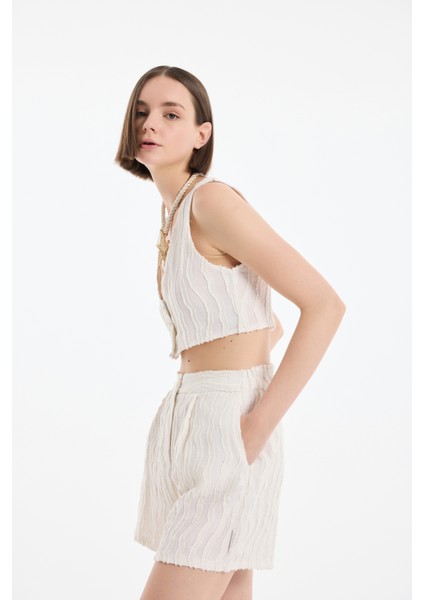 Cep Detaylı Dokulu Keten Mini Şort Naturel fırsatları