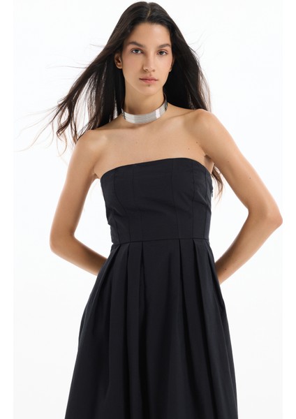 Straplez Pile Detaylı Uzun Elbise Siyah fırsatları