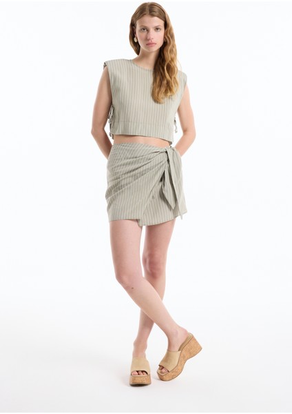 Volan Bağlamalı Çizgili Mini Etek Haki fırsatları