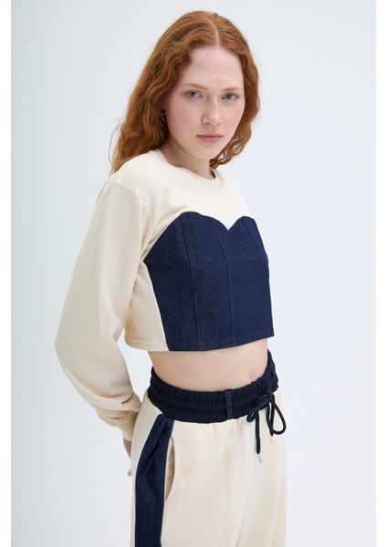 Match Detaylı Crop Sweatshirt Bej fırsatları