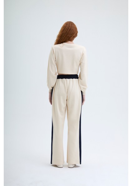 Match Detaylı Crop Sweatshirt Bej indirimleri