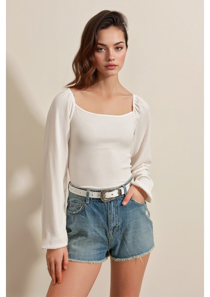 Kadın BDART Fırfırlı, Kare Yaka, Fitilli Bluz Beyaz