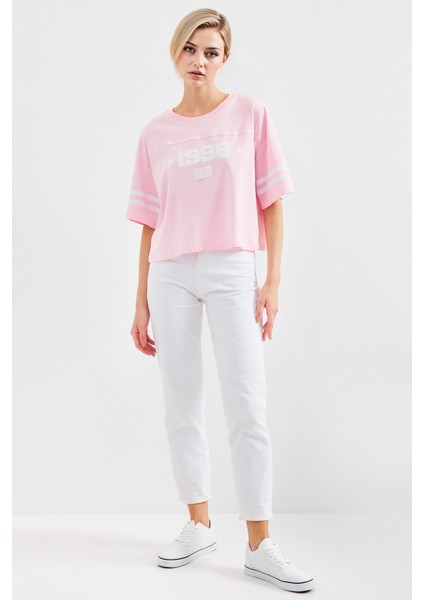 Kadın BDART Oversize Yuvarlak Yaka Kısa Tişört, Motto Baskılı Karanfil Pembesi fiyatları