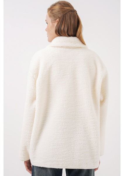 Kadın BDART Cep Detaylı Oversize Peluş Ceket Bej Doğal