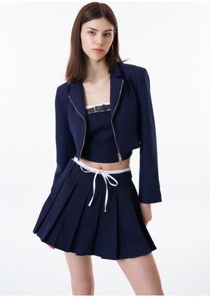 Önden Fermuarlı Crop Blazer Ceket Lacivert fırsatları
