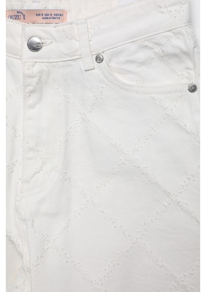 Örgü Detaylı Paçaları Kesik Kot Pantolon Krem modelleri