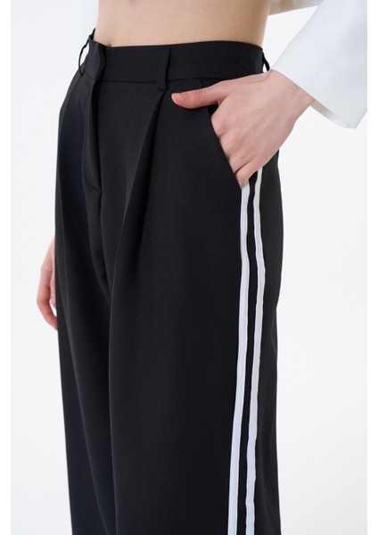Yanları Çift Şeritli Yüksek Bel Pantolon Siyah fırsatları