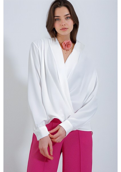 Kadın BDART Şal Yaka Bol Kesim Bluz White fiyatları