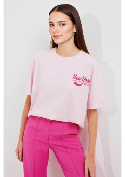 Kadın BDART Baskılı Düz Yaka Bol Kesim Tişört Toz Pembe modelleri