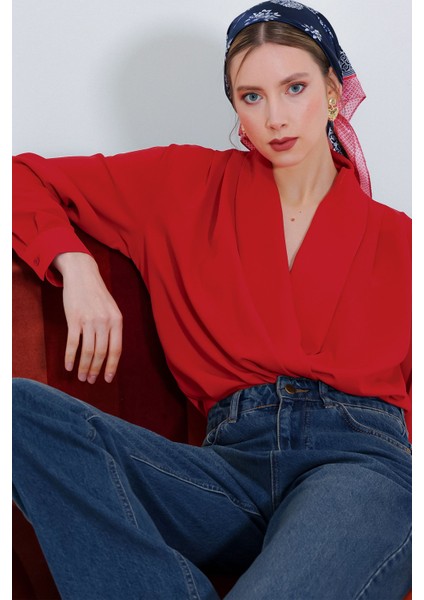Kadın BDART Şal Yaka Bol Kesim Bluz Red fiyatları