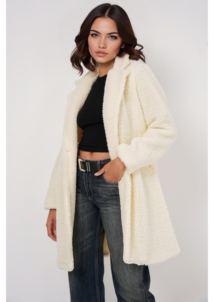 Kadın BDART Şal Yaka Peluş Oversize Sahte Kürk Ceket Fildişi Doğal modelleri