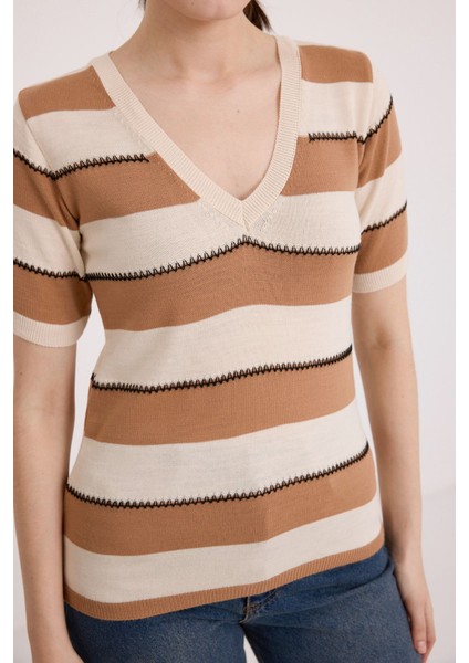 Kadın BDART Çizgili V Yaka Fitilli Bluz Natural indirimleri