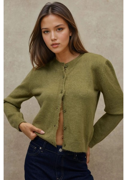 Kadın Bisiklet Yaka Yumuşak Dokulu Regular Fit Triko Hırka Haki Yeşil