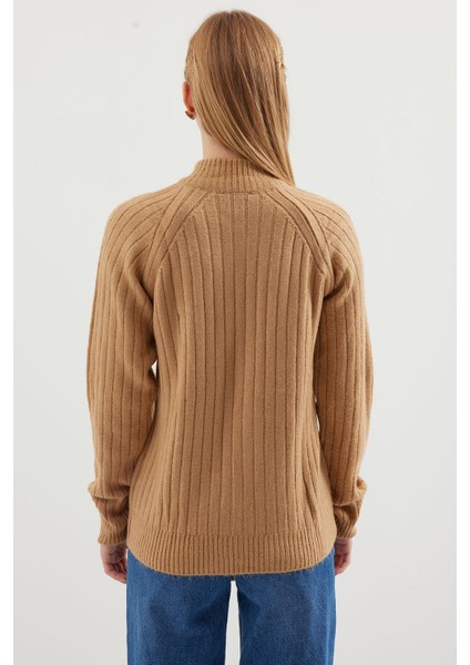 Kadın BDART Sıkı Örgü Ribaneli Fermuarlı Hırka Yulaf Ezmesi Doğal indirimleri