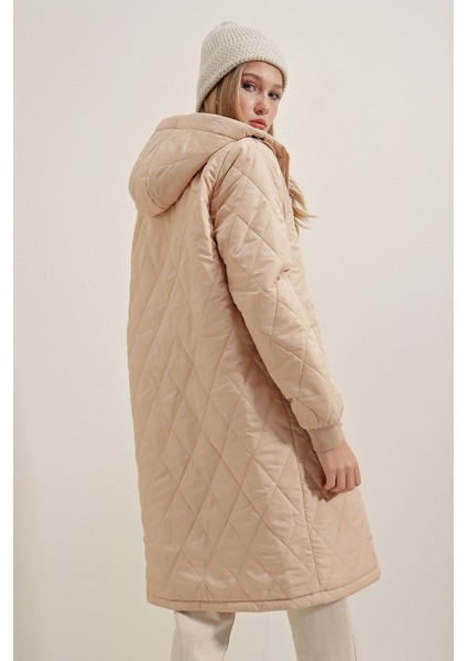 Kadın BDART Kapüşonlu Oversize Uzun Şişme Mont Kunduz Kahverengisi indirimleri