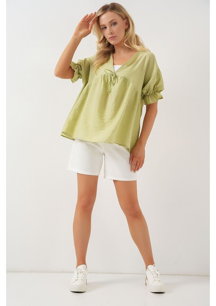 Kadın BDART Kemerli V Yaka Düğmeli Bluz Green fiyatları