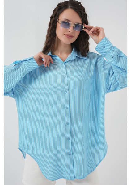 Kadın BDART Düğmeli Kapatma ile Uzun Çizgili Geniş Kesim Gömlek Blue modelleri
