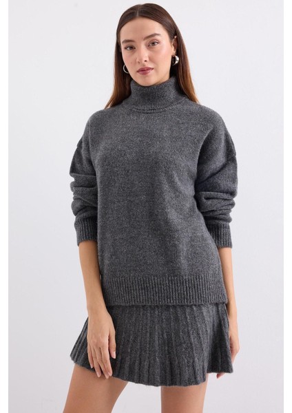 Kadın BDART Dokulu Oversize Yüksek Yaka Örme Takım Kömür Grisi