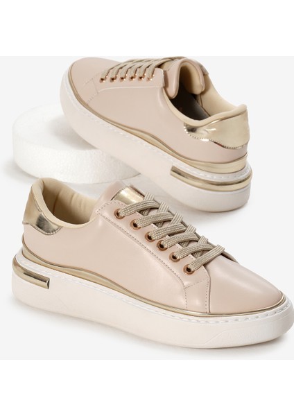 Kadın Bej Kalın Poli Taban Altın Detaylı Bağcıklı Spor Ayakkabı