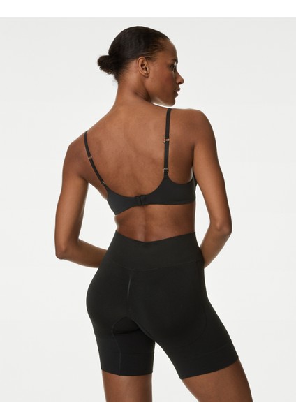 Cool Comfort™ Dikişsiz Kalça Şekillendirici Şort Korse