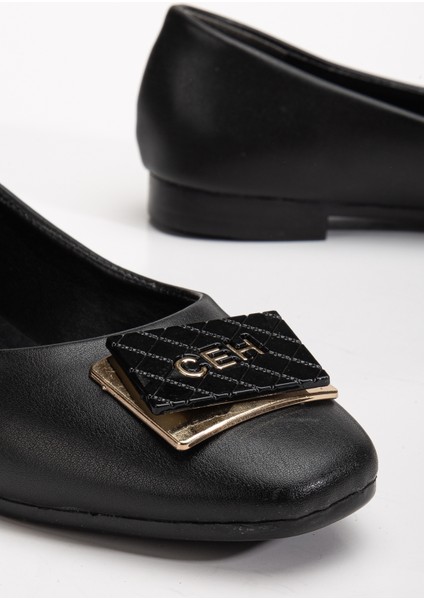 Kadın Siyah Oval Burunlu Önü Tokalı Babet fırsatları