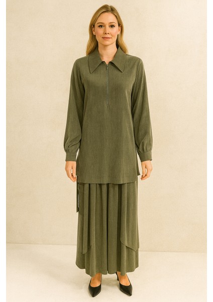 43820 Gömlek Yaka Yakası Detaylı Önü Yarım Fermuarlı Kolu Manşetli Pantolonun Beli Lastikli 2li Takım