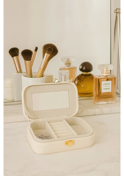 Deri Mini Seyahat Takı Bijuteri Mücevher Kutusu Organizer Düzenleyici 15CM Krem Ithal Ürün fiyatları