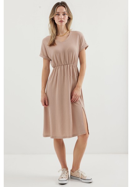 Kadın BDART Yarık Detaylı V-Yaka Midi Triko Elbise Yulaf Ezmesi Doğal fiyatları