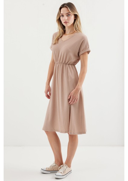 Kadın BDART Yarık Detaylı V-Yaka Midi Triko Elbise Yulaf Ezmesi Doğal modelleri