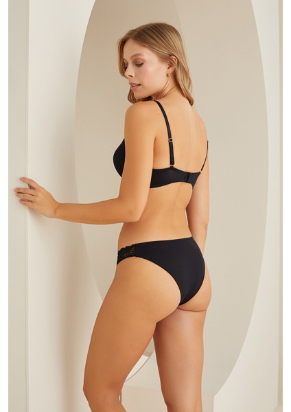 Siyah Dantel Detaylı Sütyen Külot Takım modelleri