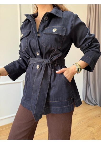 Gümüş Düğmeli Kuşaklı Ceket