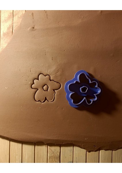 5 cm Dağınık Çiçek Kalıbı Seramik&polimer Kil&kurabiye Kalıbı fiyatları