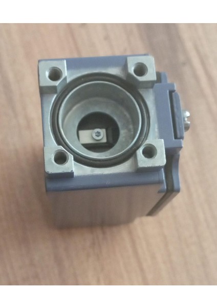 Telemecanique Sensors Zckj1 Nihayet Şalteri Gövdesi Zckj , XCKJ10511H29 Limit Switch Roller Lever ZCK05 Endüstriyel Makaralı Anahtar fırsatları