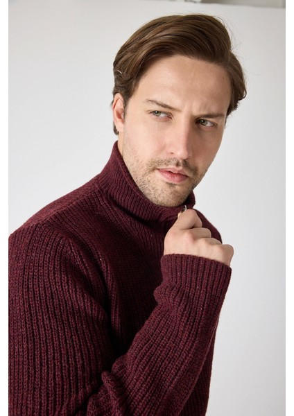 Erkek Dik Yaka Fermuarlı Triko Kazak - Bordo