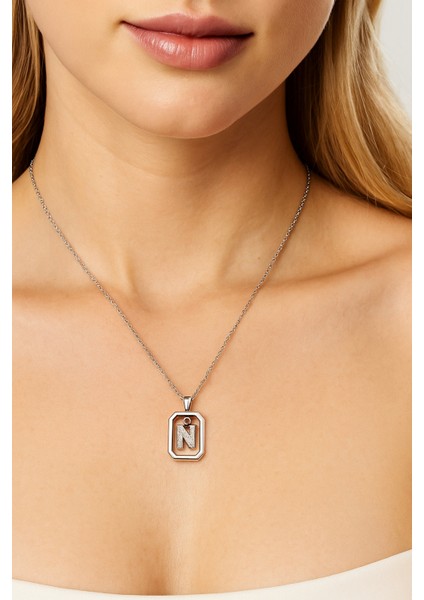 Frame Taşlı N Harfi Gümüş Kolye fiyatları