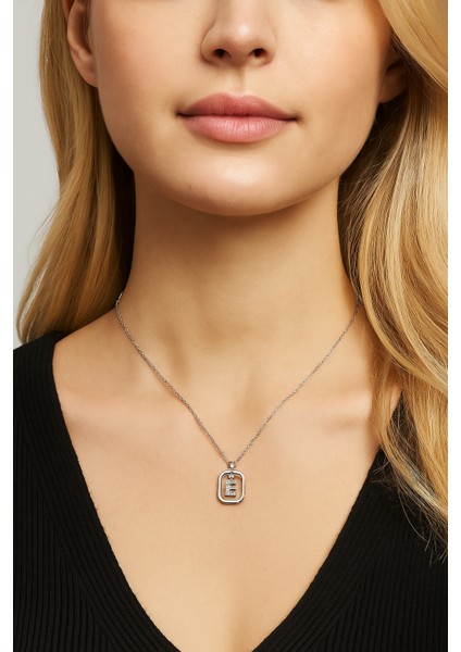 Frame Taşlı E Harfi Gümüş Kolye fiyatları