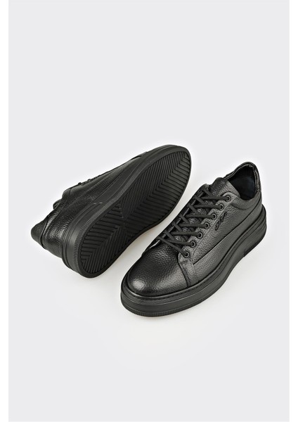 Siyah Deri Erkek Spor Ayakkabı modelleri