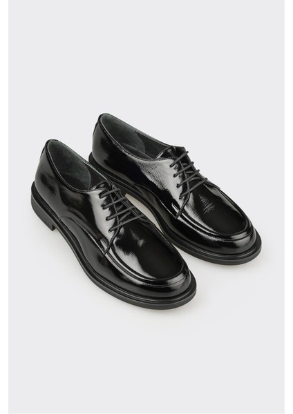 Siyah Deri Kadın Günlük Ayakkabı fiyatları