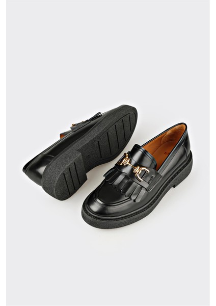 Siyah Deri Kadın Günlük Ayakkabı modelleri