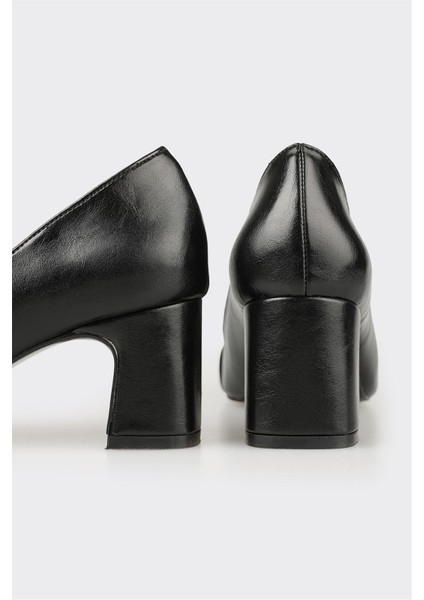 Siyah Kadın Orta Topuk Ayakkabı fırsatları