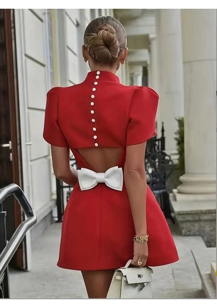 Kadın Kısa Kollu Balıkçı Yaka Arkadan Kelebek Dekolte Detaylı Kısa Atlas Elbise