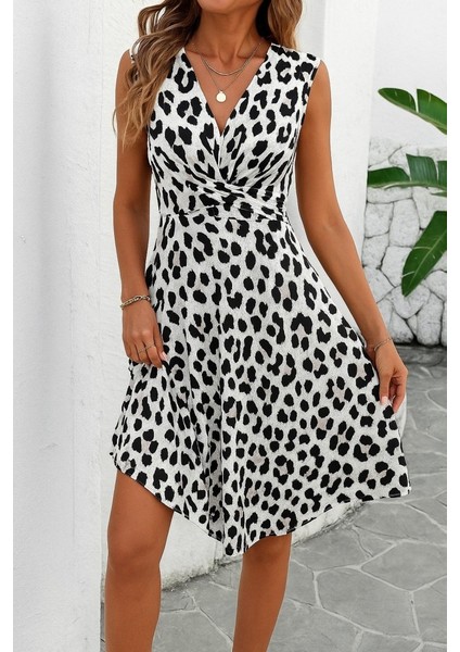 Kadın Sıfır Kollu Önden Çapraz Detaylı Leopar Desenli Süprem Elbise modelleri