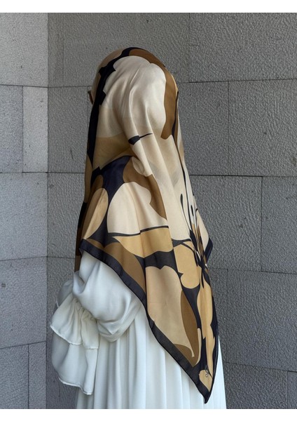 Pamuklu Vera Desen Eşarp-Siyah/gold modelleri