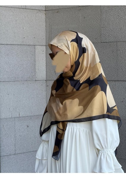 Pamuklu Vera Desen Eşarp-Siyah/gold
