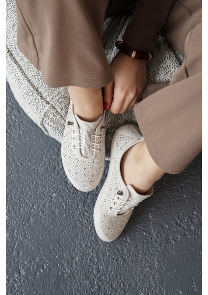 Gwen Saraçlı Lazerli Hakiki Deri Kadın Ayakkabı