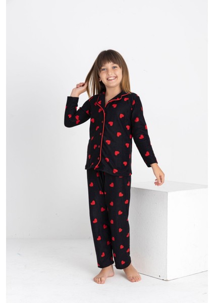 Anne Kız Kırmızı Kalp Desenli Süet Pijama Takımı modelleri