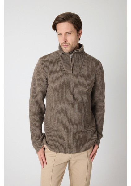 Erkek Dik Yaka Fermuarlı Triko Kazak - Vizon