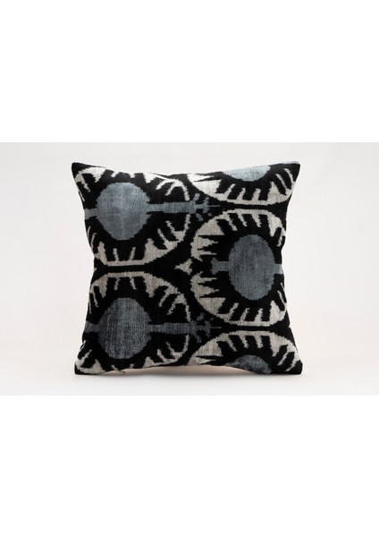 Ipek Kadife Ikat Dekoratif Kırlent Kılıfı